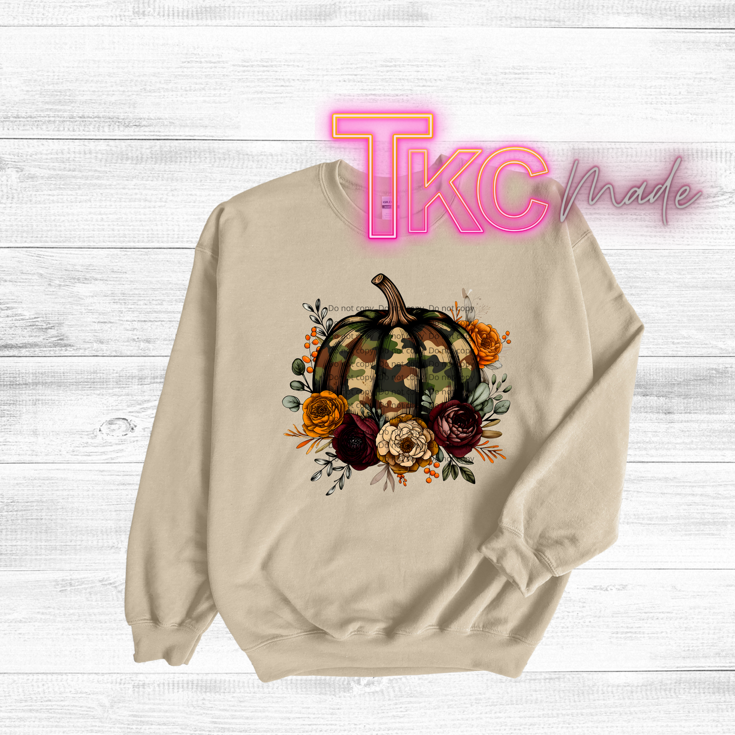 Floral camo girly pumpkin