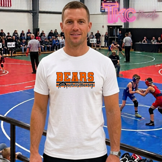 Bears wrestling